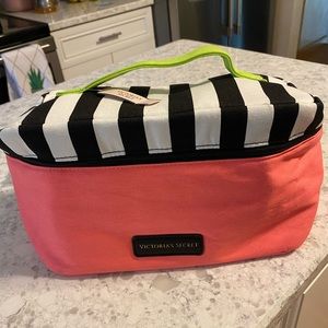 NWT Victoria’s Secret travelcase,canvas, compartments, retails for $70.